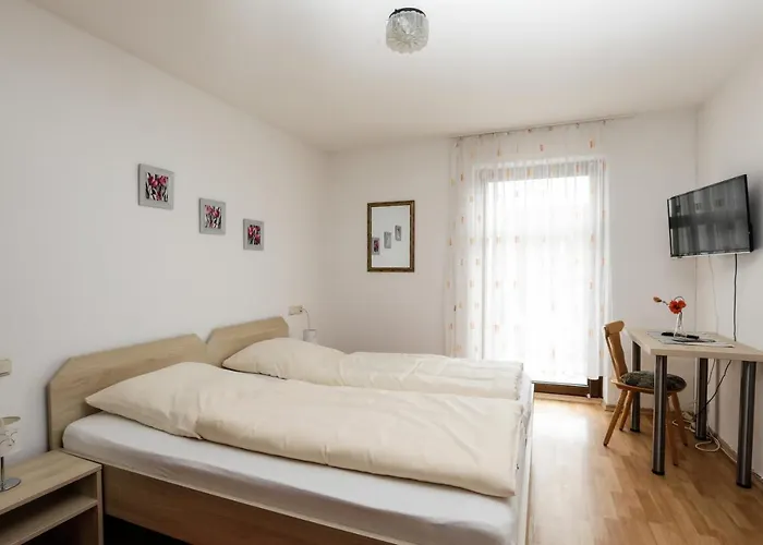 Guest house / Goetzfried Tegernheim
