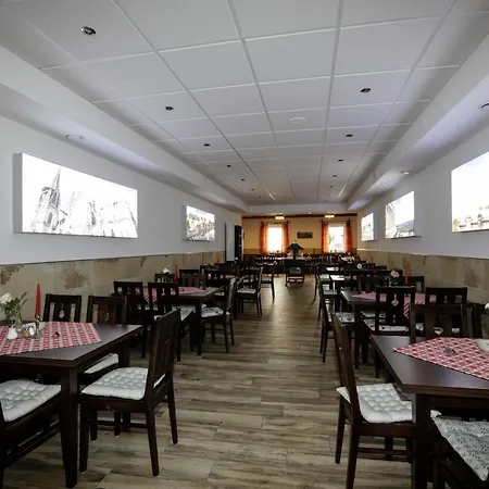 / Götzfried 3* Tegernheim